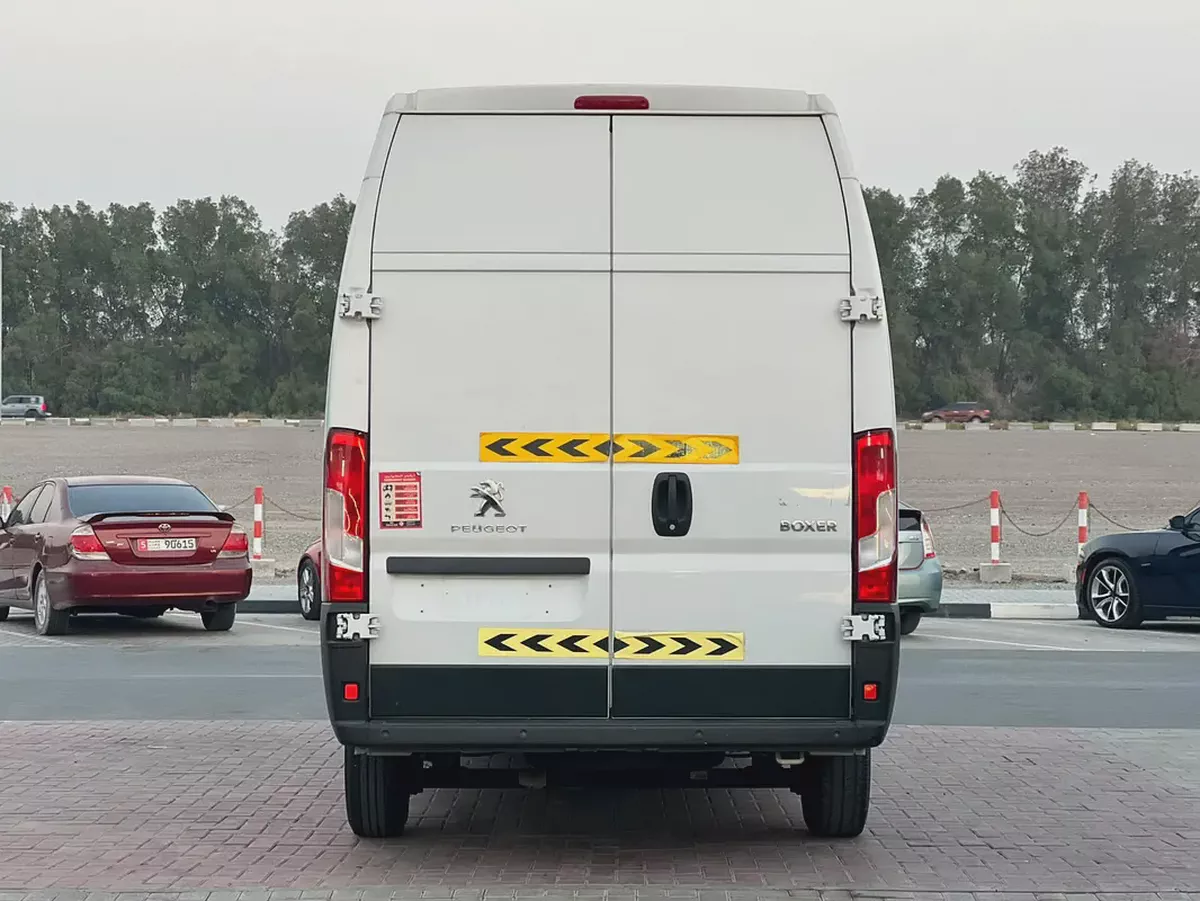 2023 Peugeot Boxer | Long | Manual | GCC | Ref# 1182-4-4