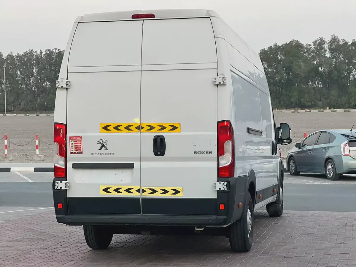 2023 Peugeot Boxer | Long | Manual | GCC | Ref# 1182-5-5