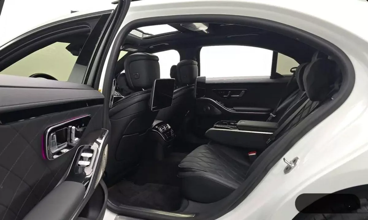 Mercedes Benz S500 4MATIC L-12-0