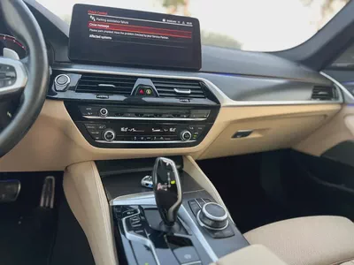 BMW  520i 2023 GCC Specs - Under Warranty - Low Mileage-7