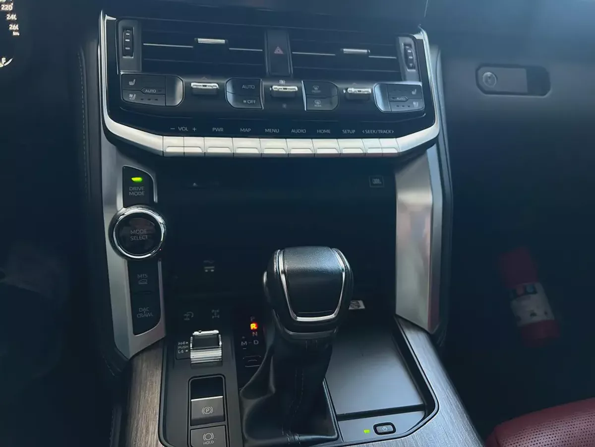 Toyota Land Cruiser VXR 2023 GCC Specs-15-15