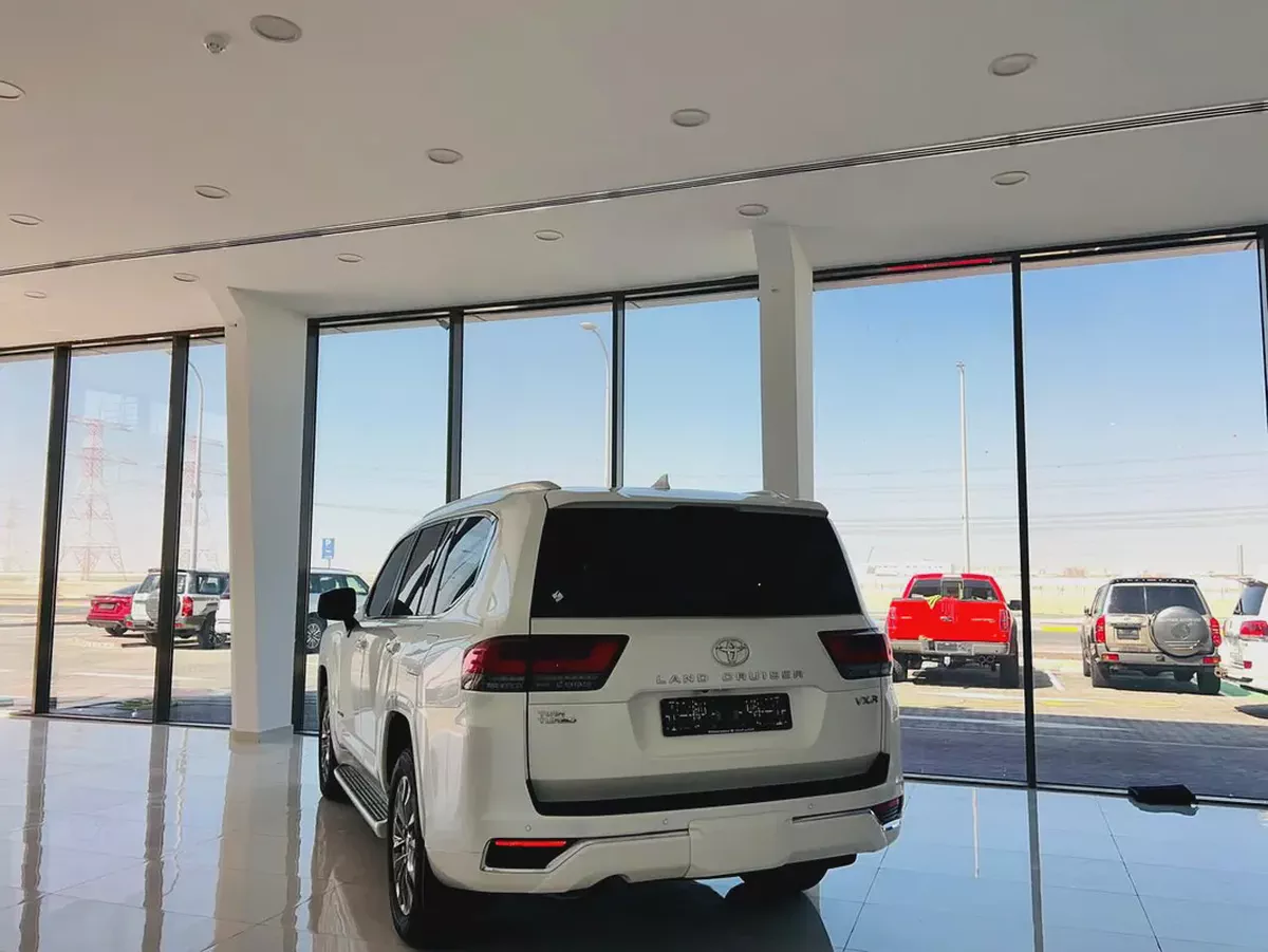 Toyota Land Cruiser VXR 2023 GCC Specs-16-16