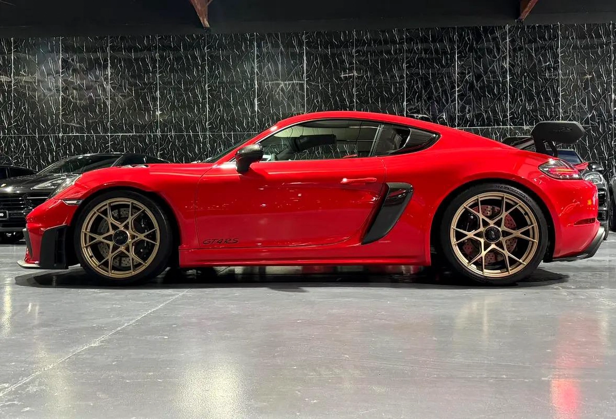 2023 Porsche Cayman GT4 RS | GCC | Low kms | AGMC Warranty Package 2027 | AGMC Full service History-10-10