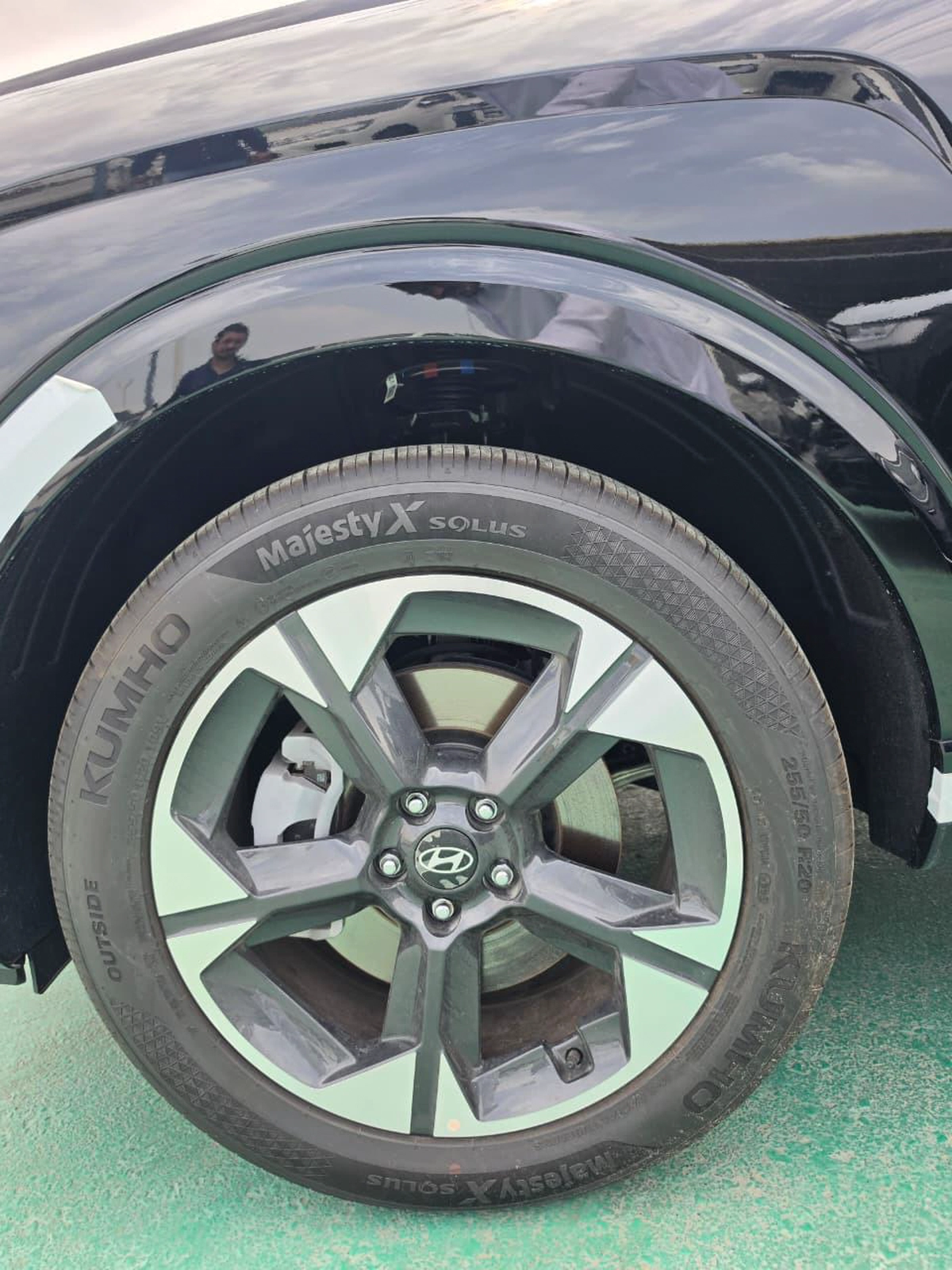 2026 Hyundai Palisade Black | Luxury 7-Seater SUV-2-2