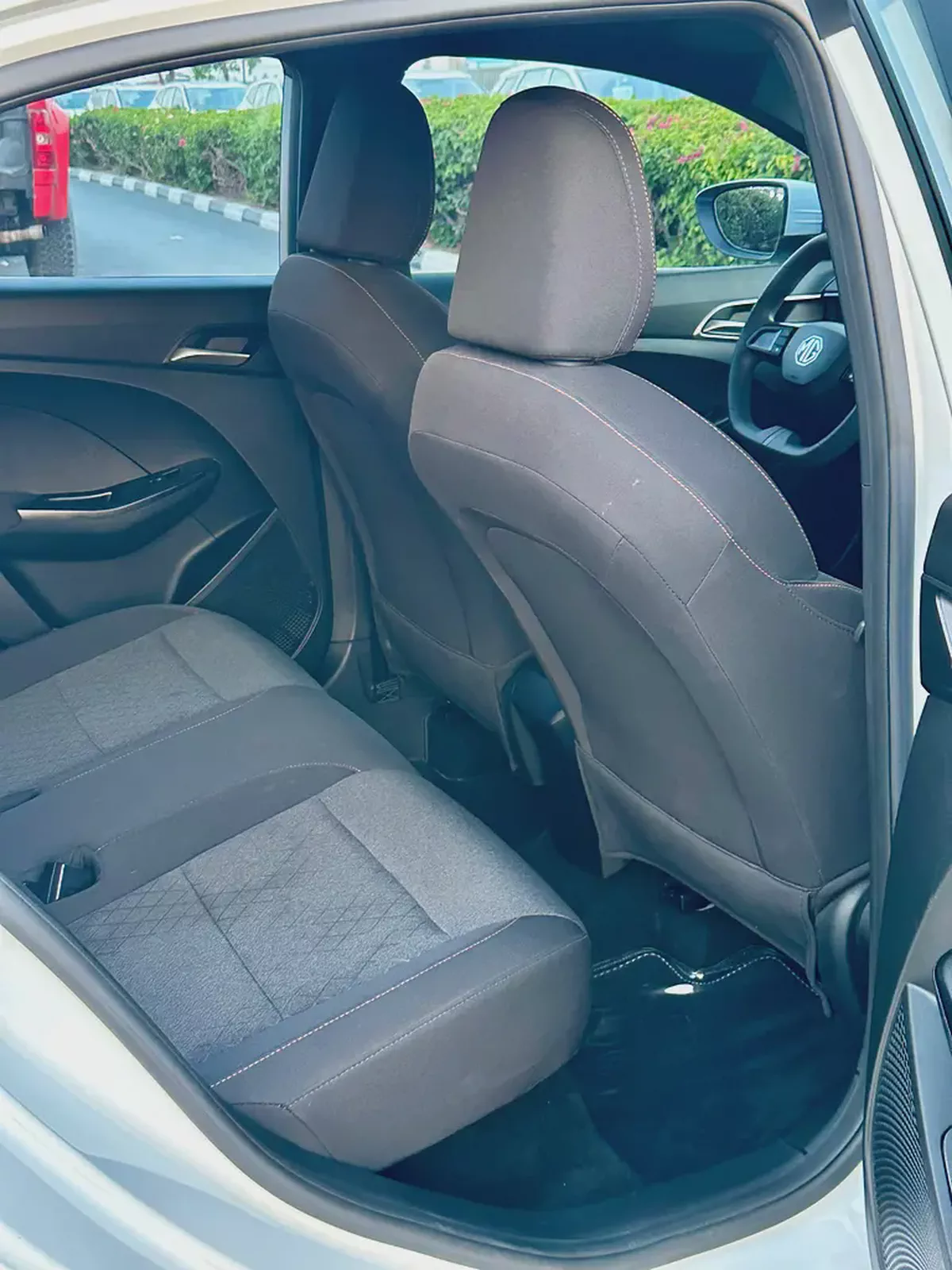 560/- AED EMI 2025 MG MG3 Comfort - GCC Specs - Like Brand New!-7-7