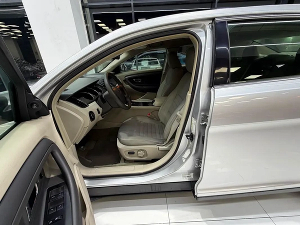 Ford Taurus SE 2012 - GCC Specs - Well Maintained