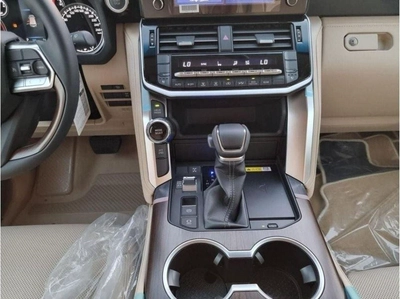 Toyota Land Cruiser LAND CRUISER GXR-11
