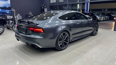 Audi RS7 PERFORMANCE-7