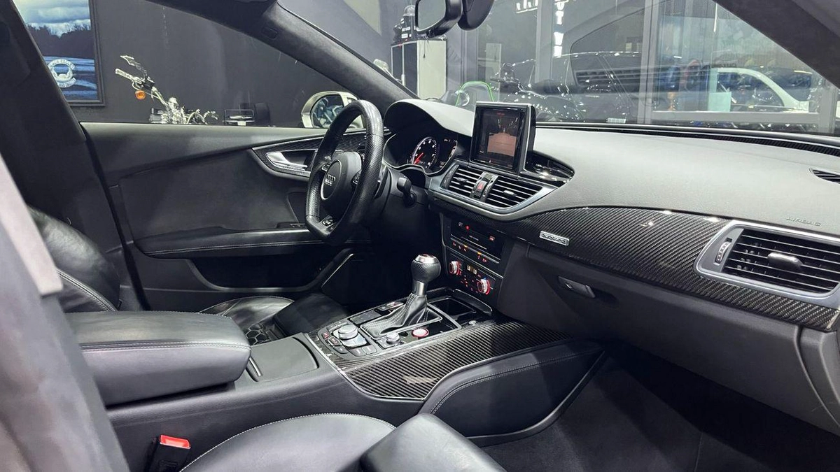 Audi RS7 PERFORMANCE-12-0