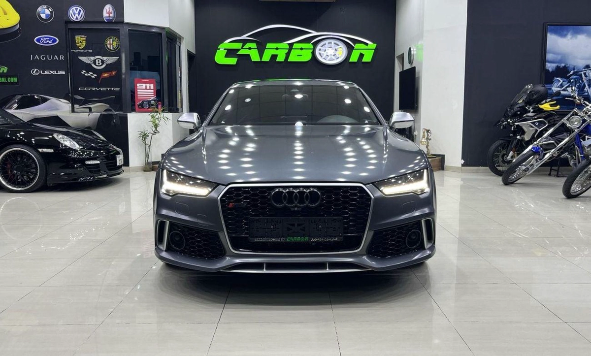 Audi RS7 PERFORMANCE-2-0