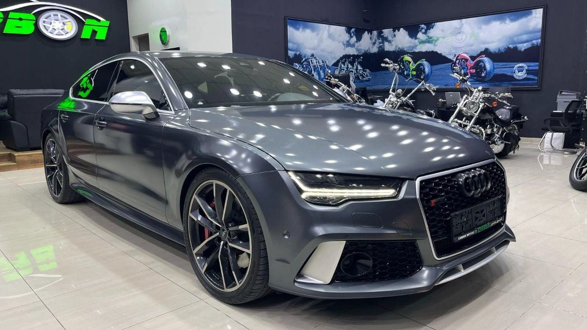 Audi RS7 PERFORMANCE-3-0