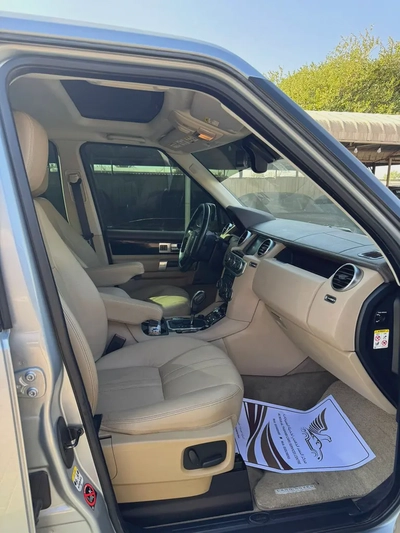 LAND ROVER LR4-13