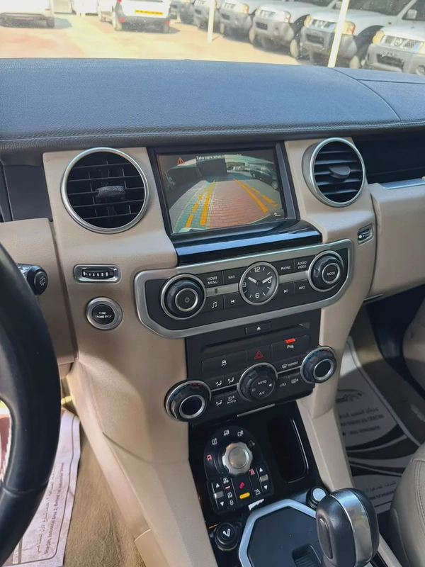 LAND ROVER LR4
