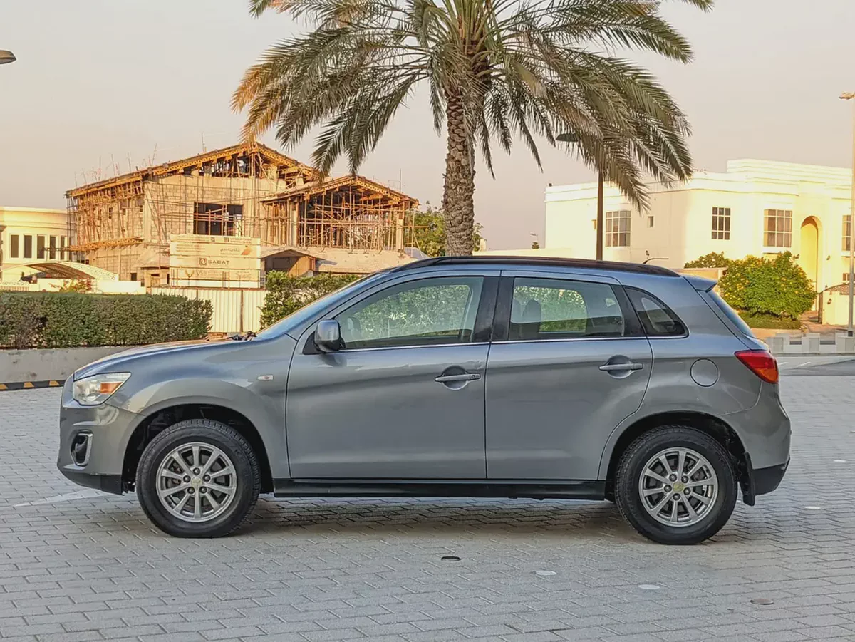 Mitsubishi ASX 4 Cylinder Mini SUV Perfect Inside Out 2013 GCC With Low KM-15-15