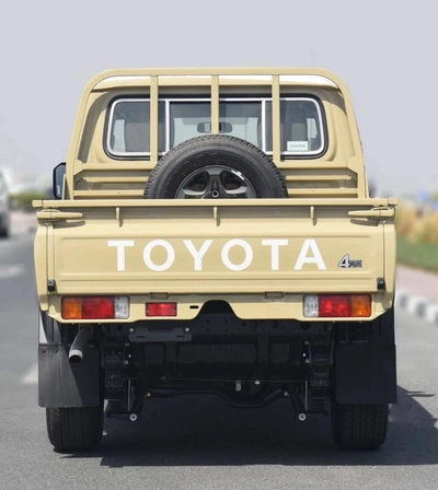 Toyota Land Cruiser-9