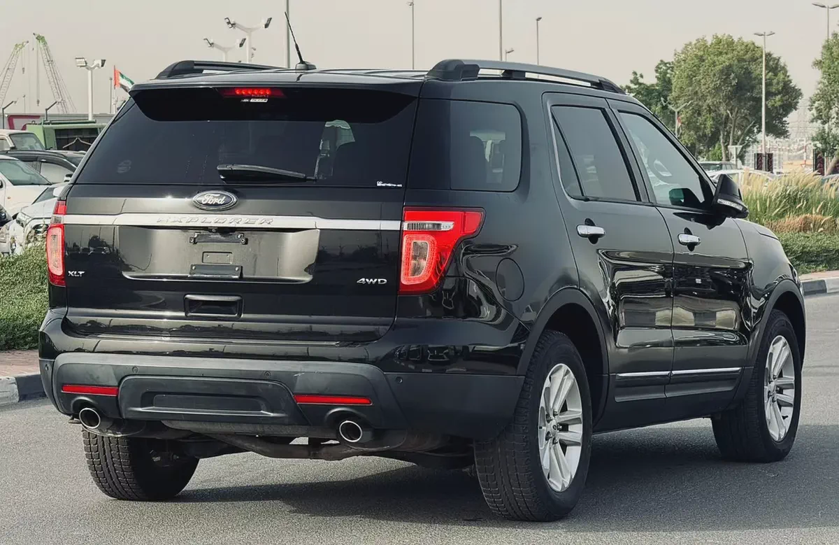 FORD EXPLORER XLT | 2014 | ONLY : 74941 KM | JAPAN IMPORT | CLEAN TITLE-6-6