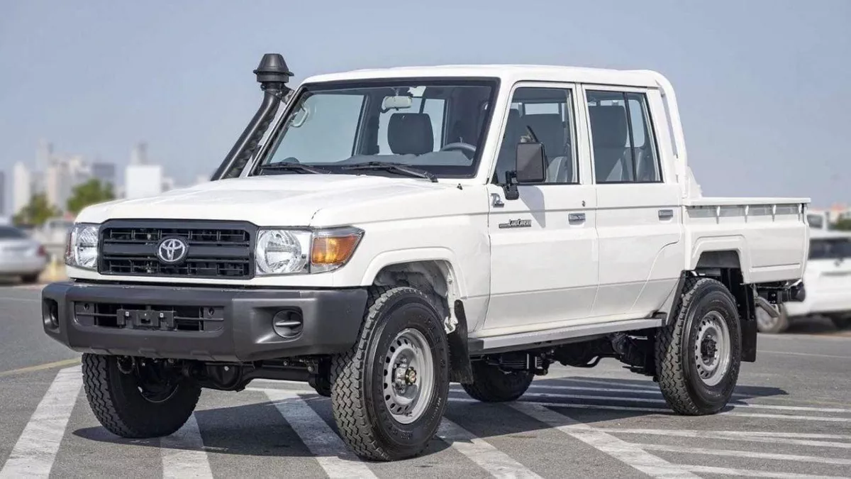 Toyota Land Cruiser Pick Up Toyota Land Cruiser Pickup LC79 4.2L Diesel MT 2024_White-2-0