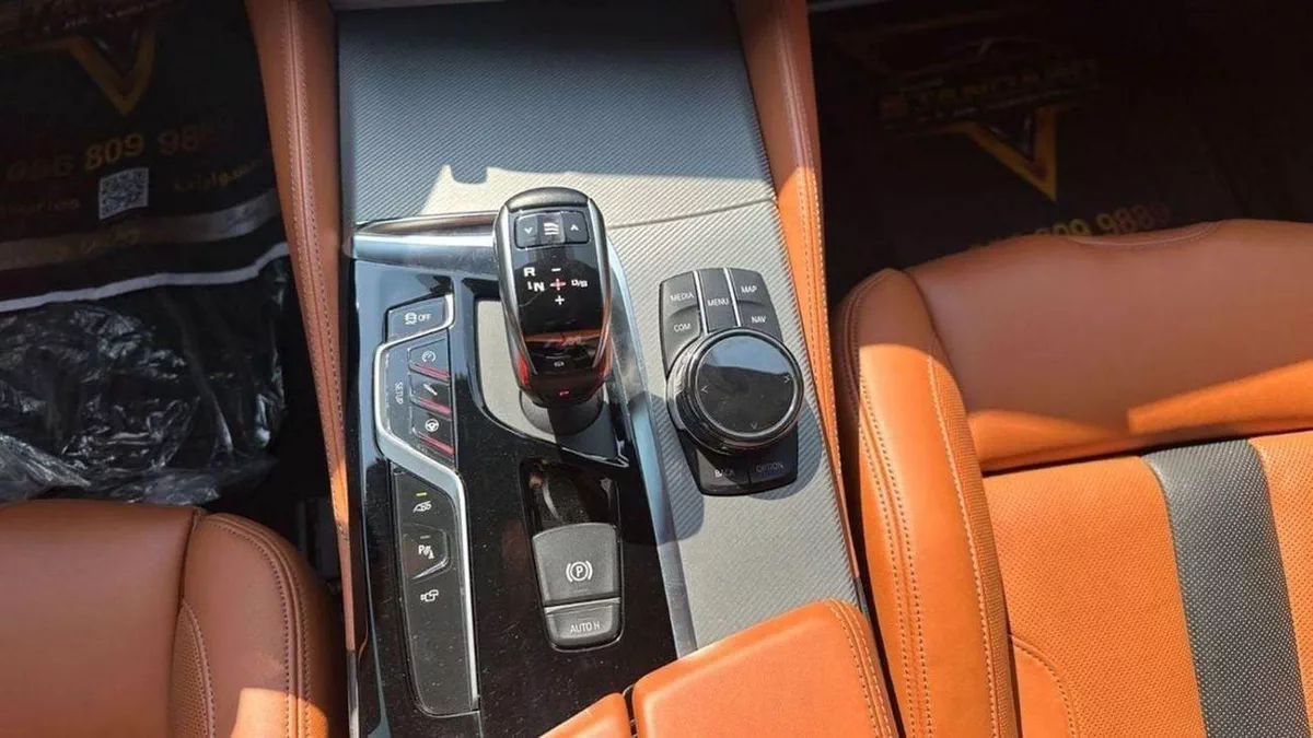 BMW M5 STD BMW 5 Series M5 2018 European specs-10-0
