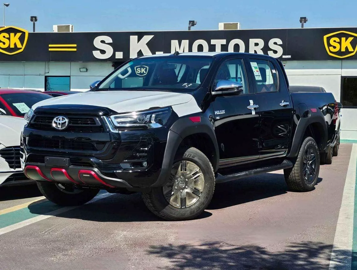 Toyota Hilux SR5 TRD || 4.0L PETROL V6 4WD | WOOD INTERIOR W VISOR | BLIND SPOT | DIFFLOCK | DVD+CAMERA | READY S