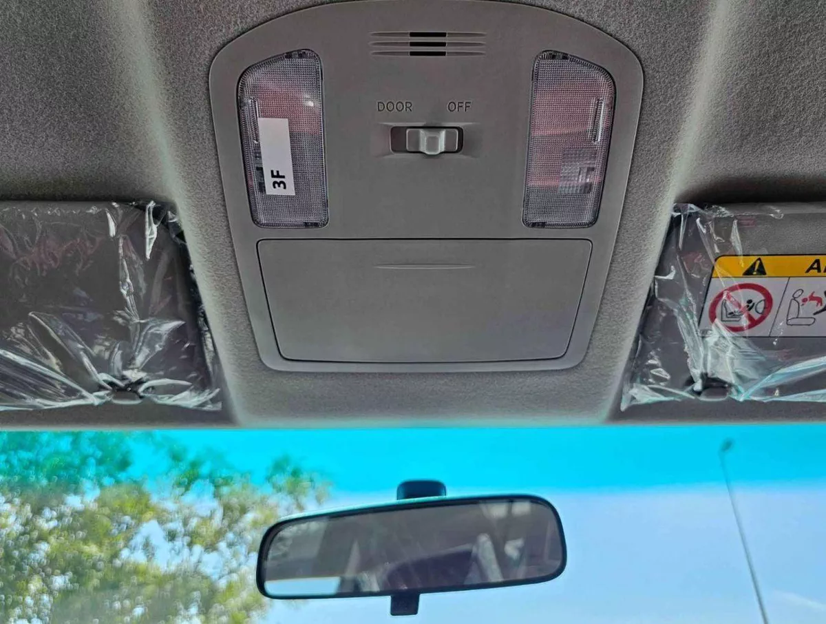 Toyota Hilux SR5 TRD || 4.0L PETROL V6 4WD | WOOD INTERIOR W VISOR | BLIND SPOT | DIFFLOCK | DVD+CAMERA | READY S-23-0