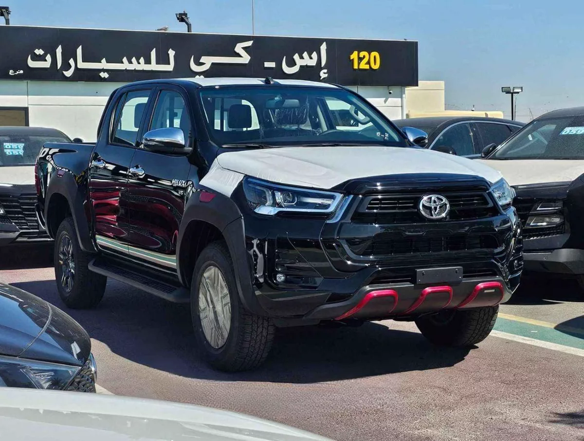 Toyota Hilux SR5 TRD || 4.0L PETROL V6 4WD | WOOD INTERIOR W VISOR | BLIND SPOT | DIFFLOCK | DVD+CAMERA | READY S-2-0