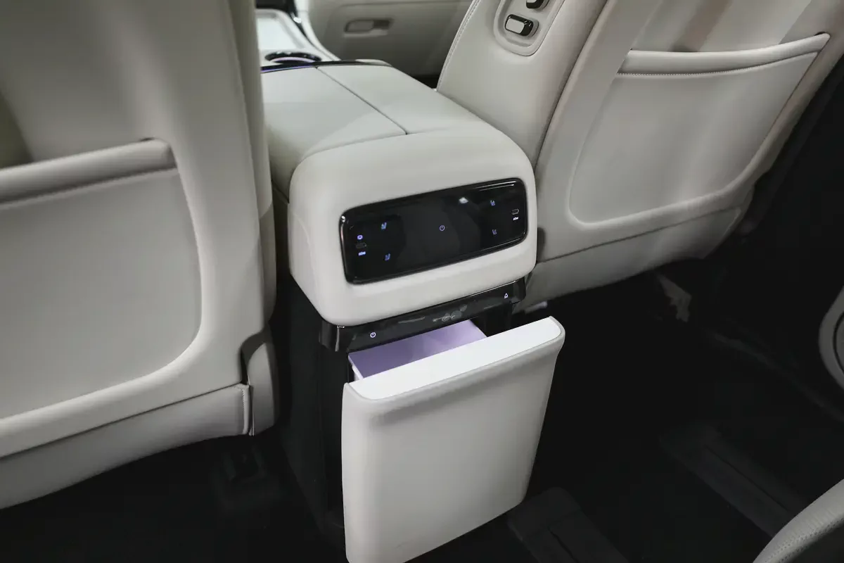 Rox Adamas First-Class-10-10