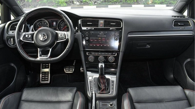 Volkswagen Golf GTI-4