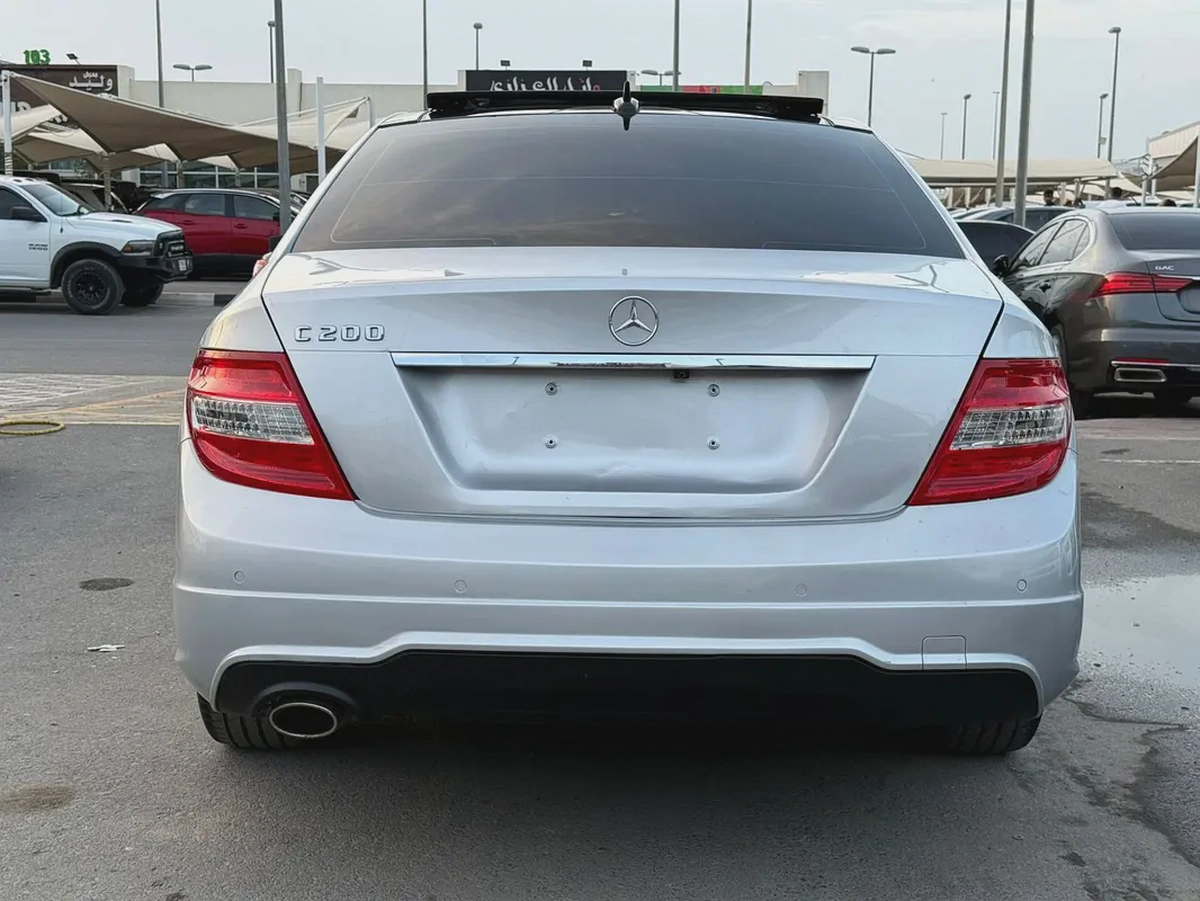Mercedes-Benz C-Class C200 2012 - American Specs-7-7