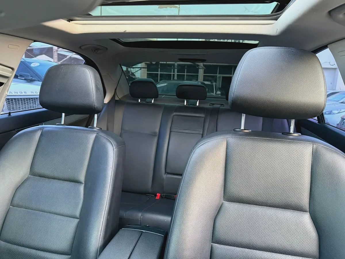 Mercedes-Benz C-Class C200 2012 - American Specs-8-8