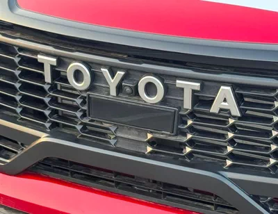 Toyota Hilux GR SPORT || 2.8L DIESEL V4 4WD | DRIVER PWR SEAT WITH LEATHER | 360*CAMERA | TRIP TRONIC (CODE # HDG-5