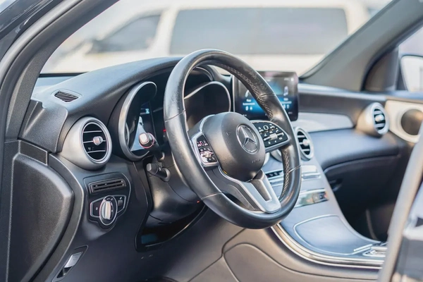 MERCEDES-BENZ GLC-CLASS 300 2021