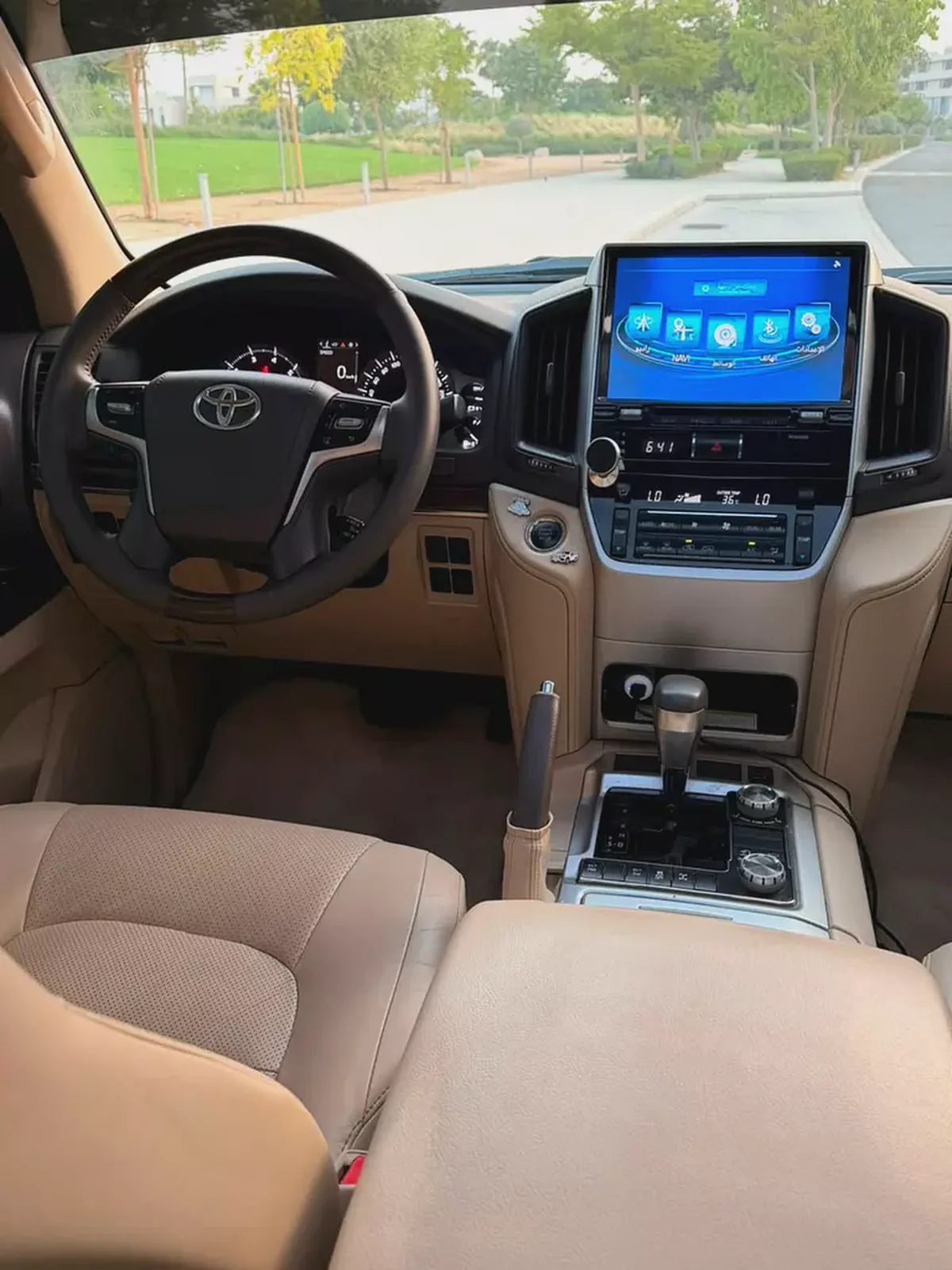 Toyota Land Cruiser GXR 2019 | GCC Specs | Excellent Condition-9-9