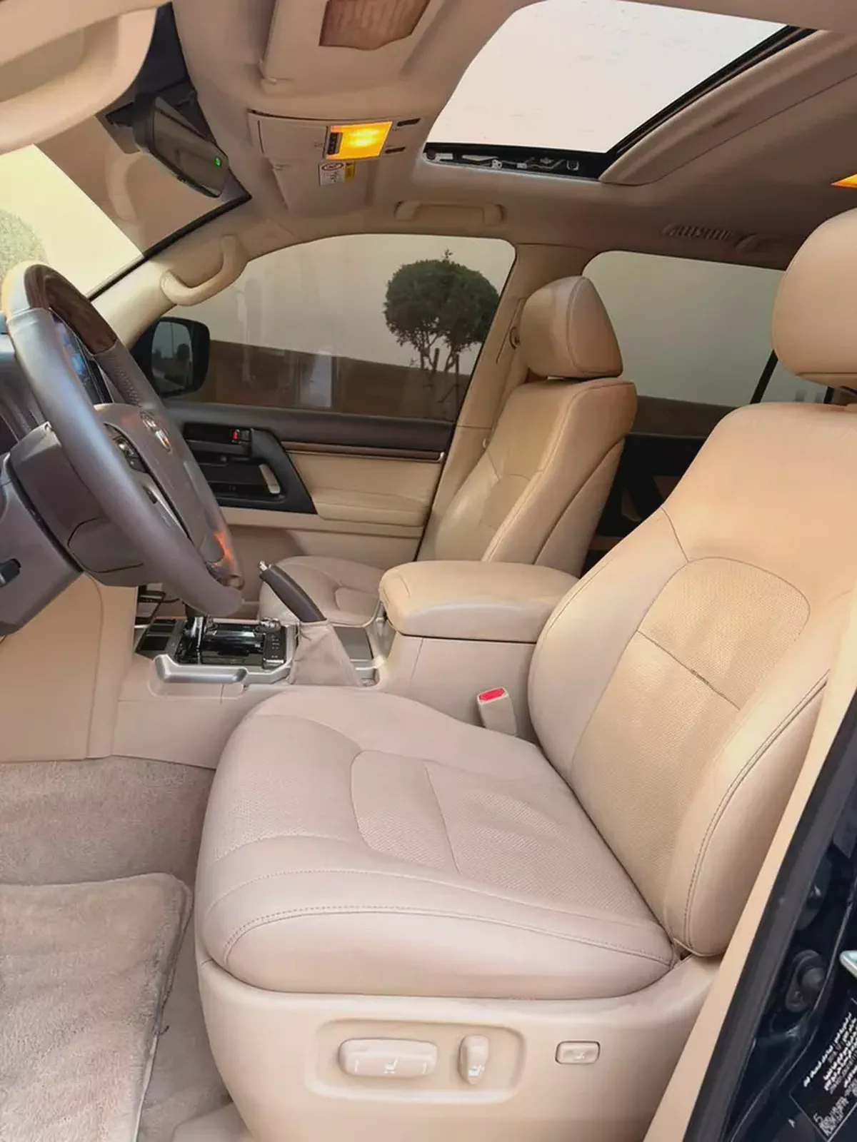 Toyota Land Cruiser GXR 2019 | GCC Specs | Excellent Condition-12-12