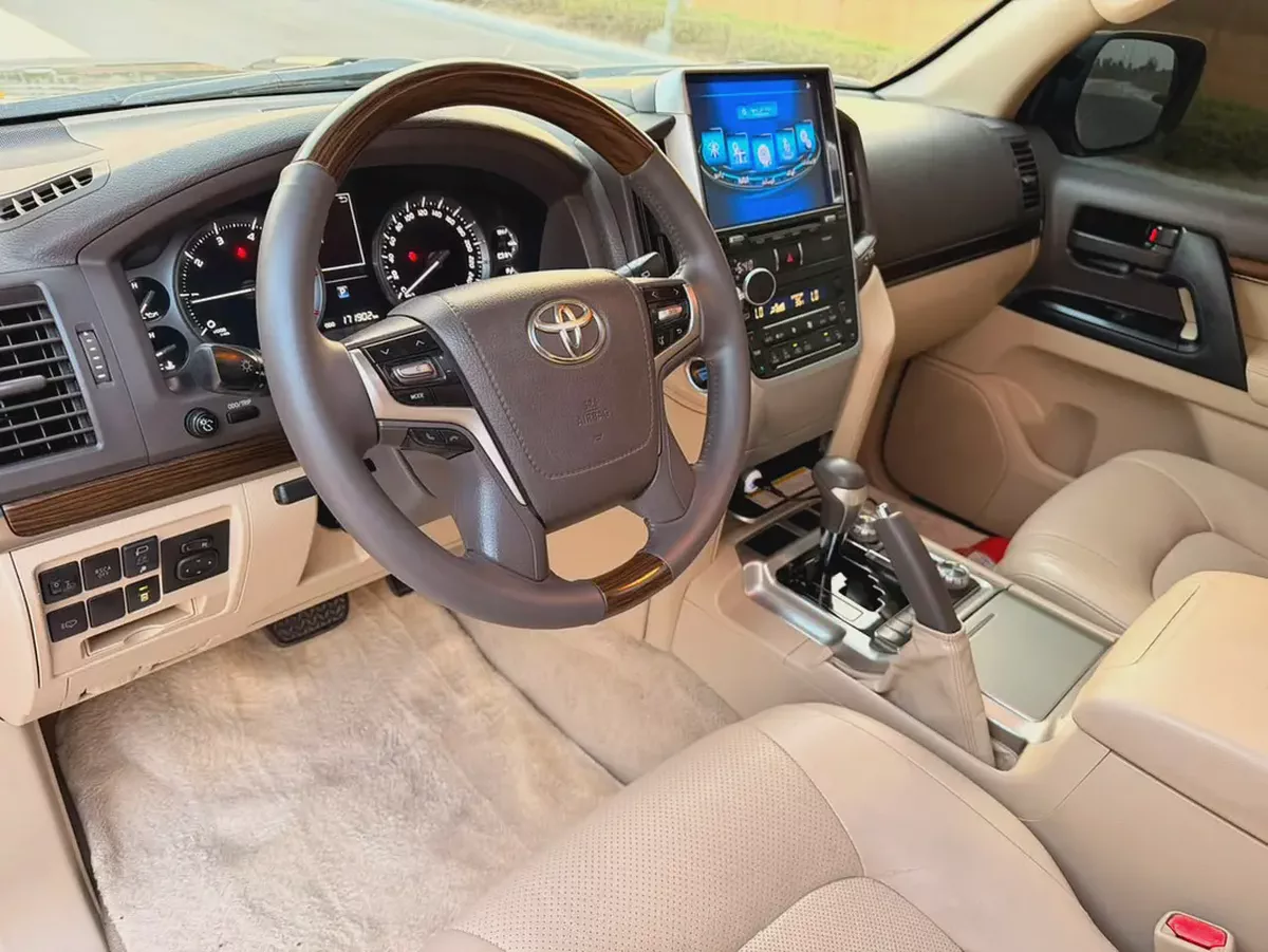 Toyota Land Cruiser GXR 2019 | GCC Specs | Excellent Condition-13-13