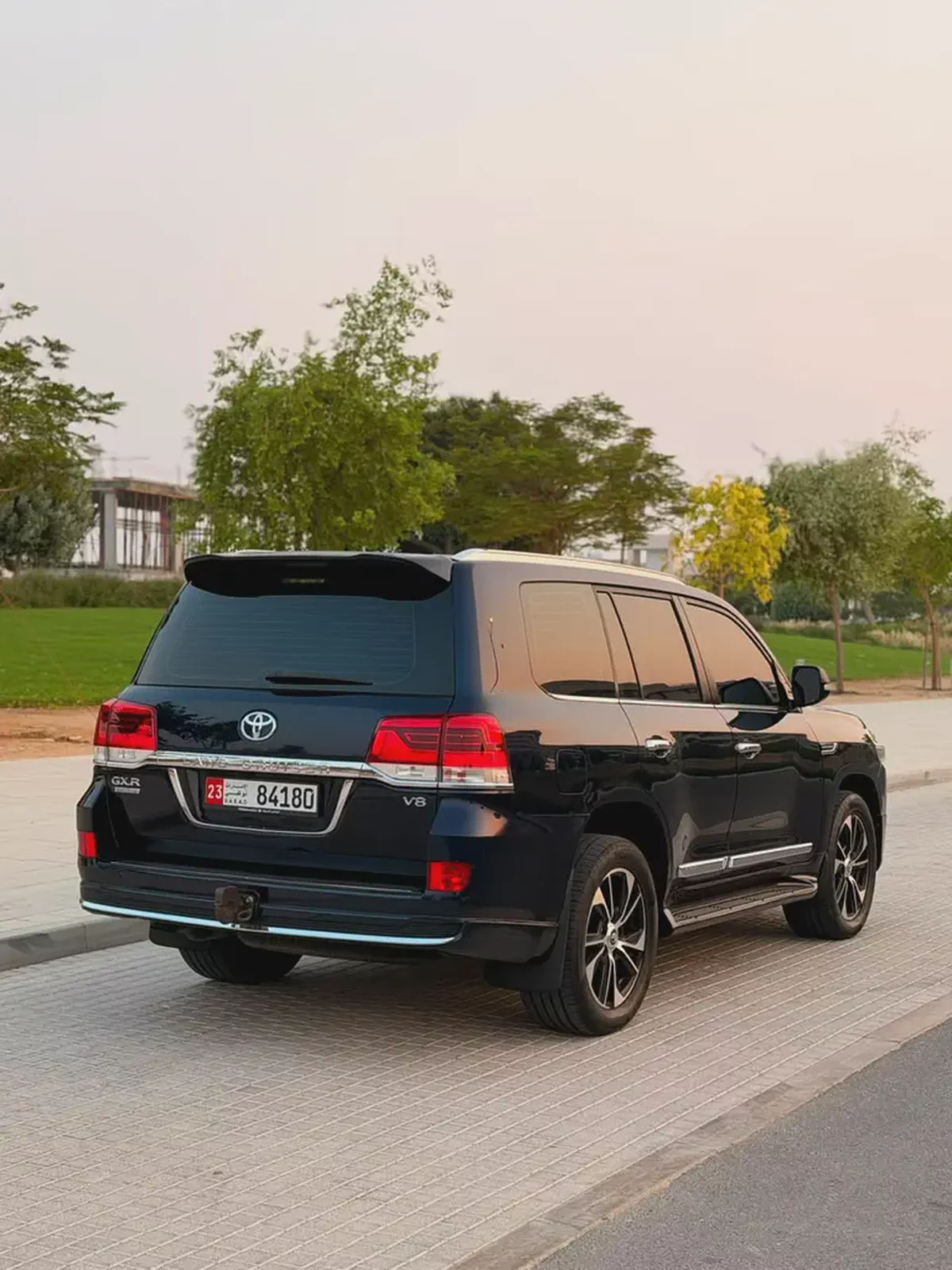 Toyota Land Cruiser GXR 2019 | GCC Specs | Excellent Condition-4-4