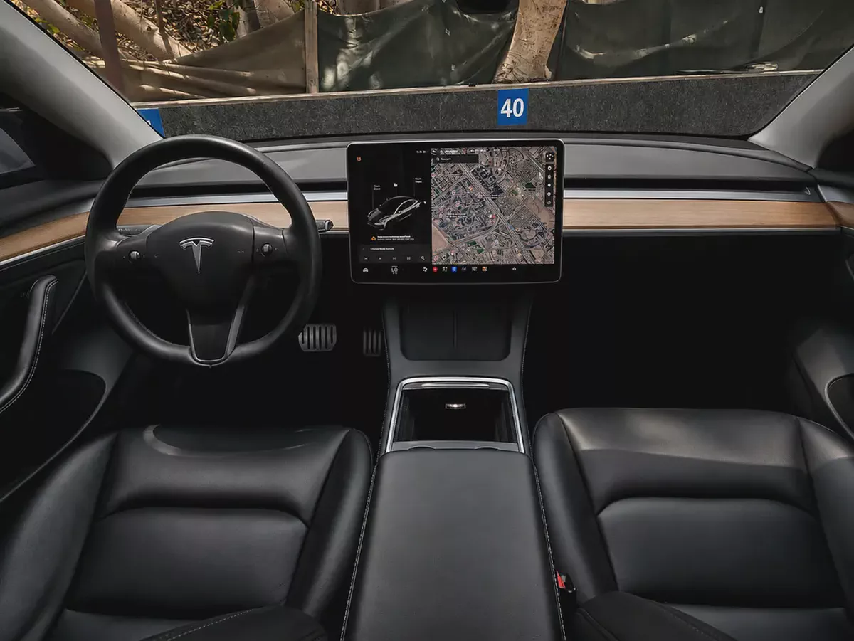 AED 1,068 PM | Under Tesla Warranty | GCC | Standard Plus-9-9