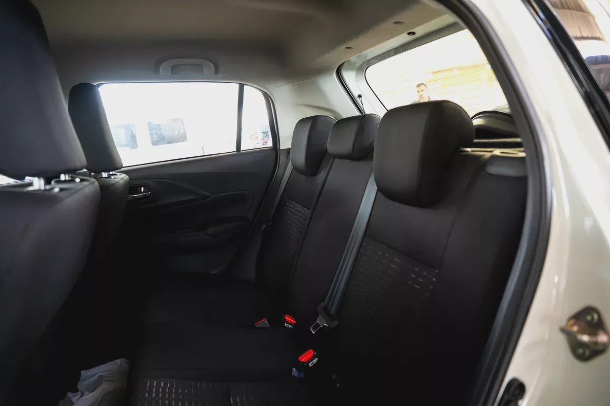 Suzuki Swift GLX Mild Hybrid 1.2L 3 Cylinders 2026 GCC Specs Full Option Brand New 0kms-15-15