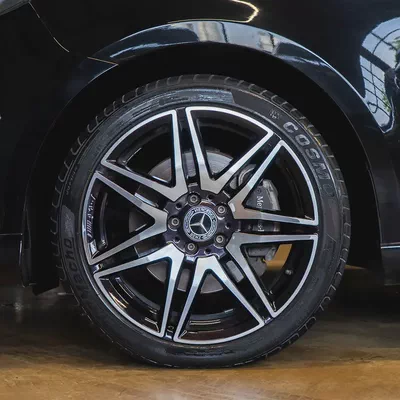 AED 2,682 P.M • 0% Downpayment •  Mercedes-Benz V 250 VIP Design • 1 Year Warranty-5
