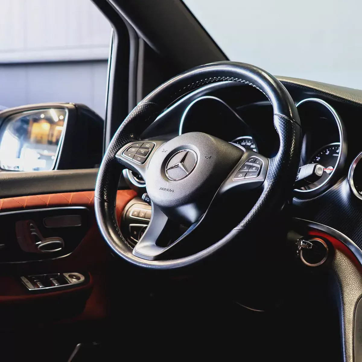 AED 2,682 P.M • 0% Downpayment •  Mercedes-Benz V 250 VIP Design • 1 Year Warranty-10-10