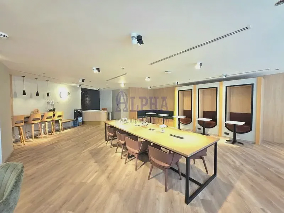 Fully Furnished | Modren Studio | Nice Layout-1-1