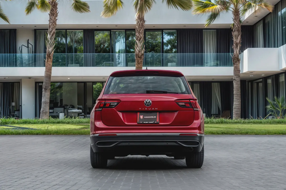 1,626 P.M | Tiguan Life Plus | 0% Downpayment | AGENCY WARRANTY!-4-4