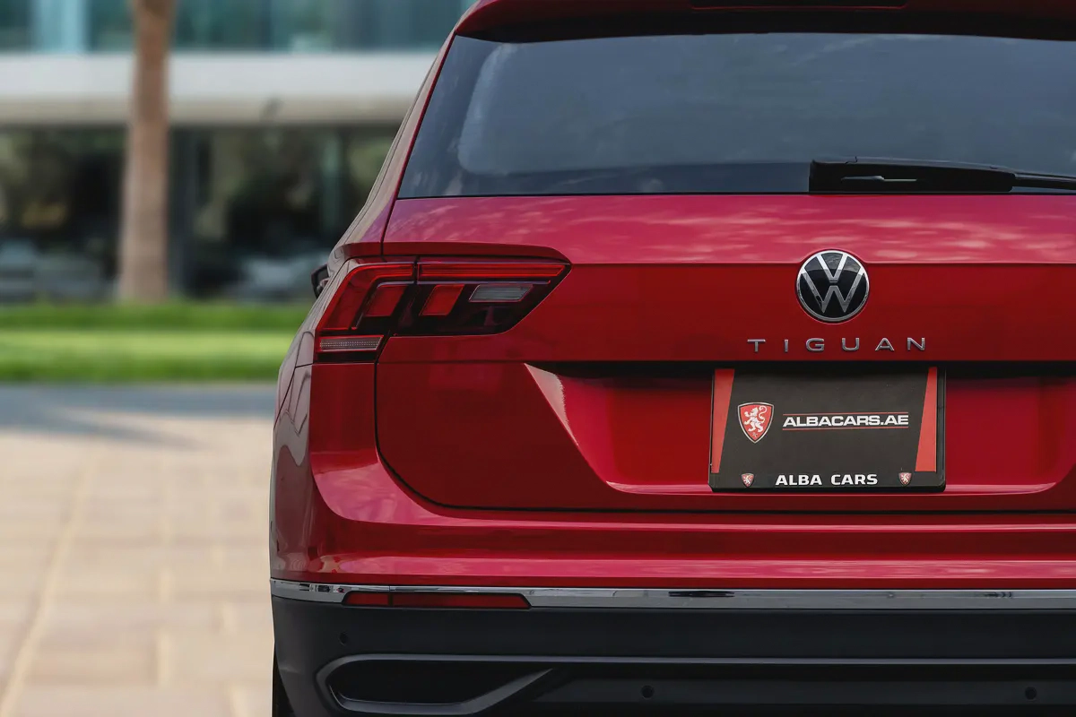 1,626 P.M | Tiguan Life Plus | 0% Downpayment | AGENCY WARRANTY!-5-5