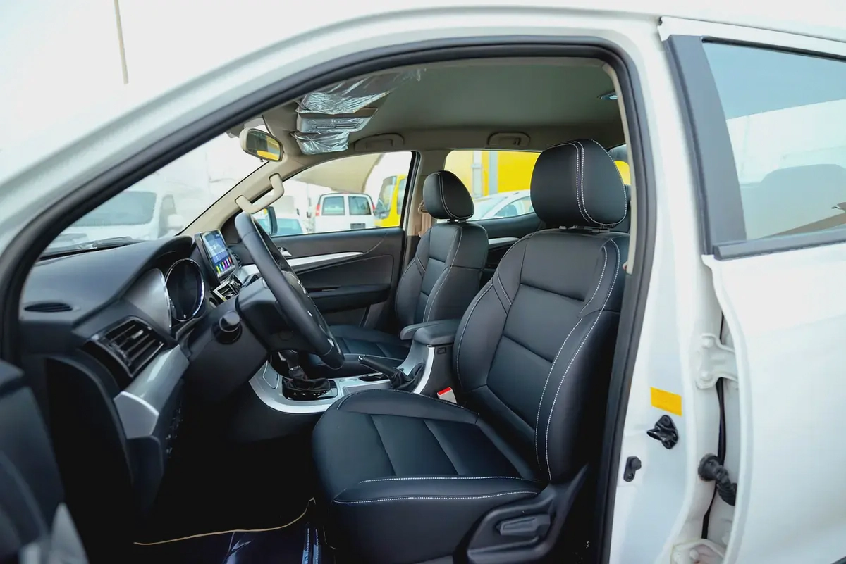 Dongfeng Rich 6 | Double Cabin 4X2 | Automatic | GCC Specs | Ref#D05388-8-8
