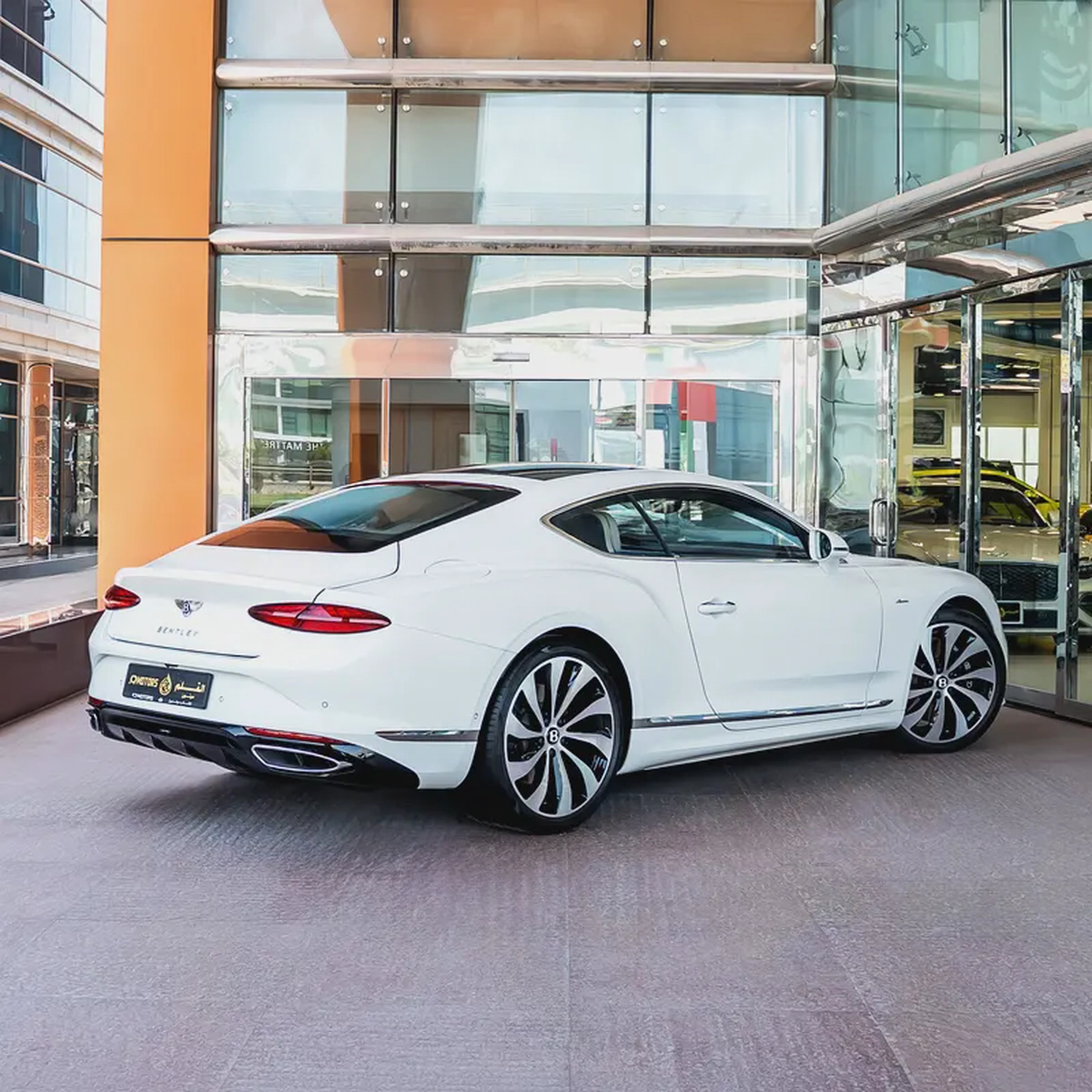 Bentley Continental GT AZURE  V8  2026  DONE ONLY 4000KM-2-2