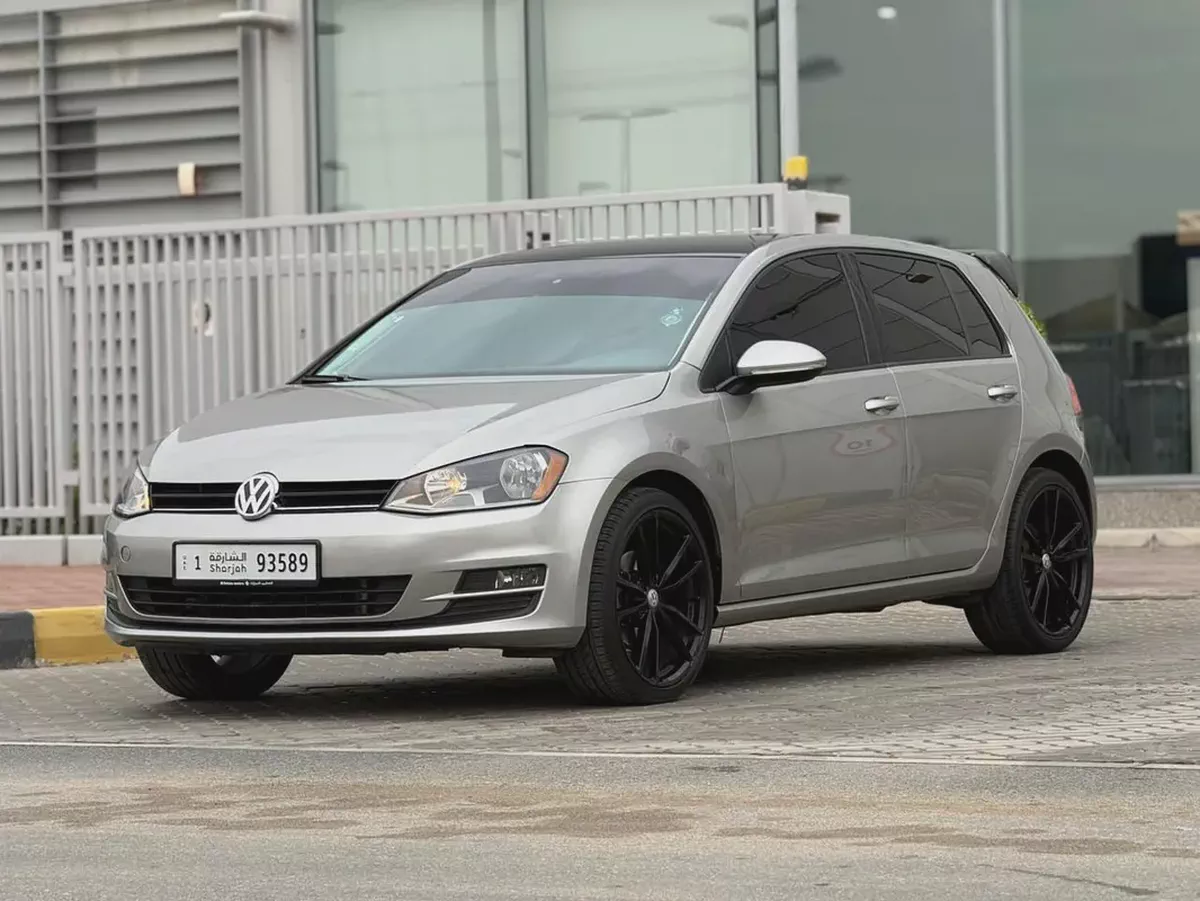 Volkswagen Golf tsi 2017 | Canadian Specs | Well Maintained