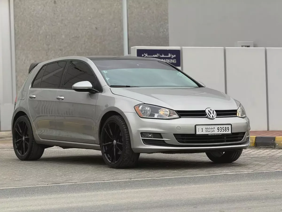Volkswagen Golf tsi 2017 | Canadian Specs | Well Maintained-2-2