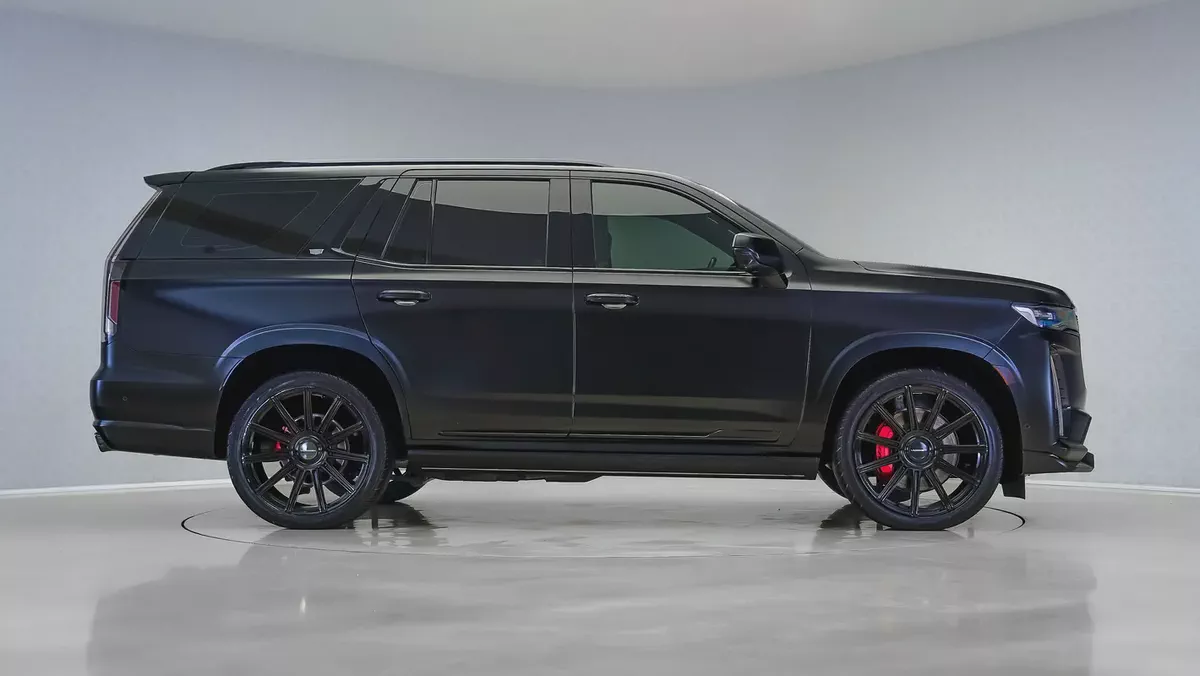 2023 Cadillac Escalade-V | GCC Specs | Performance Luxury SUV-2-2