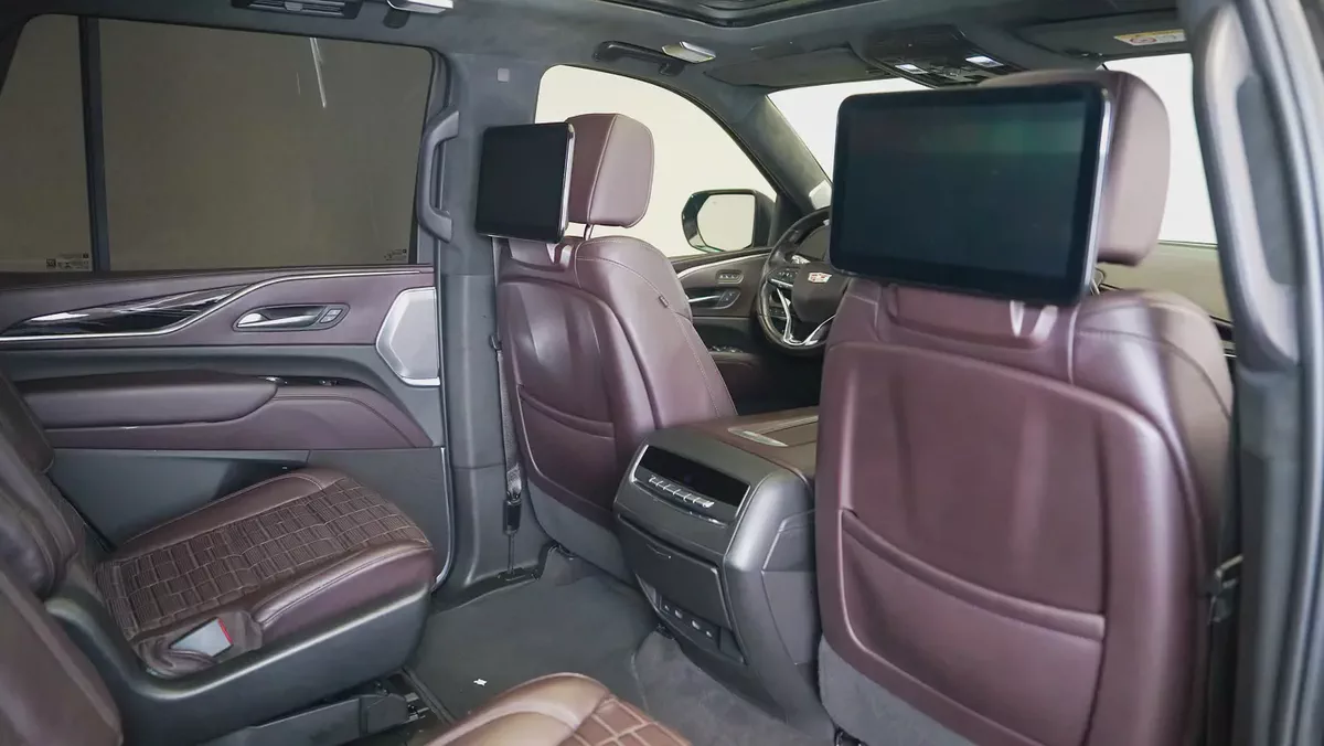 2023 Cadillac Escalade-V | GCC Specs | Performance Luxury SUV-4-4