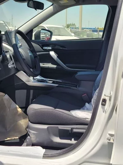 Mitsubishi Eclipse ECLIPSE CROSS 1.5L-11