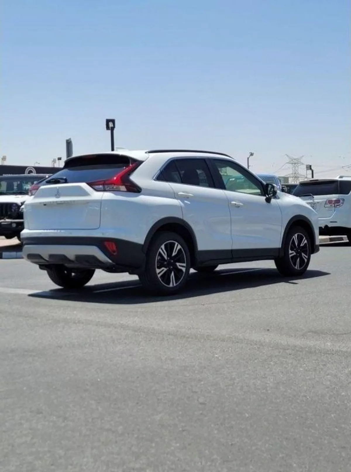 Mitsubishi Eclipse ECLIPSE CROSS 1.5L-3-0